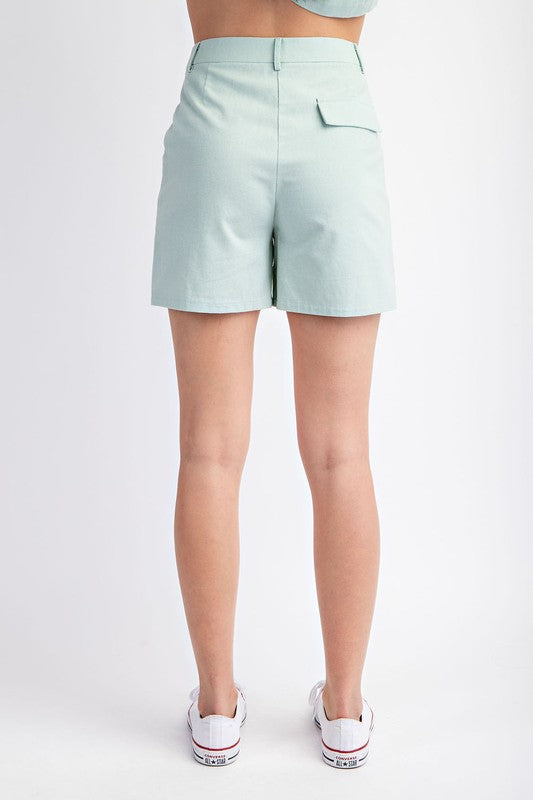 Tailored Linen Set